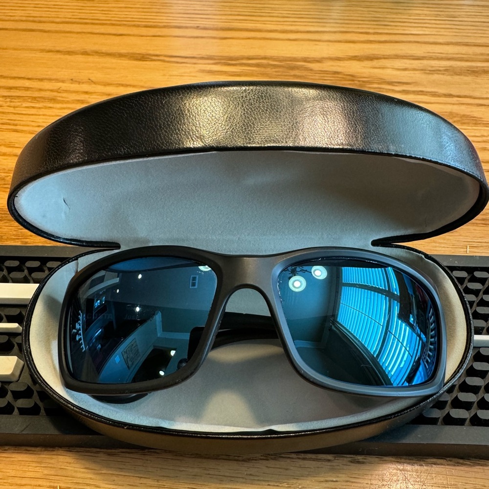 POLARIZED COSTA JOSE W/ light blue mirror 580P lenses